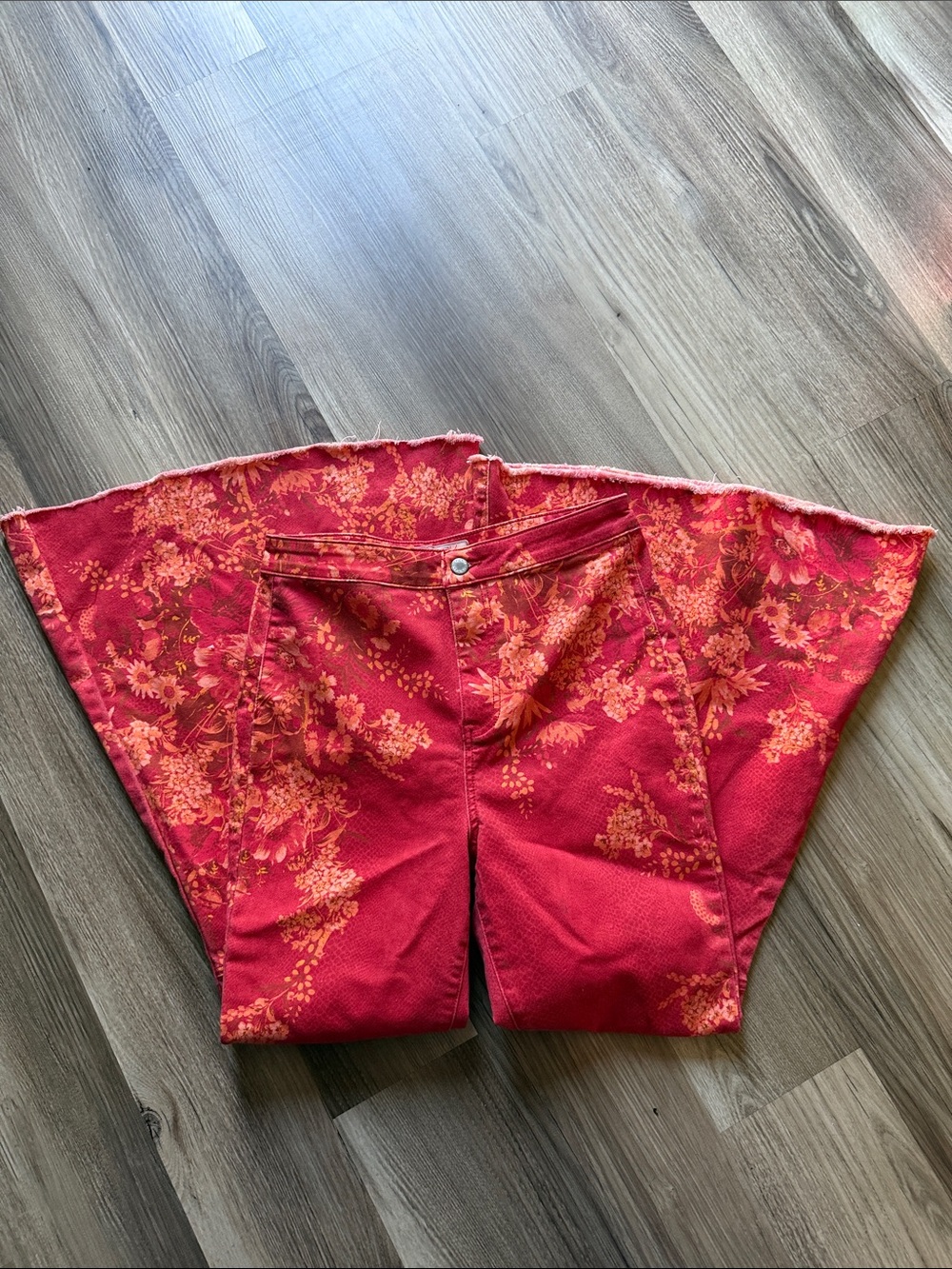 Free people just float flair Red Floral with Frayed Hem - Picture 2 of 4